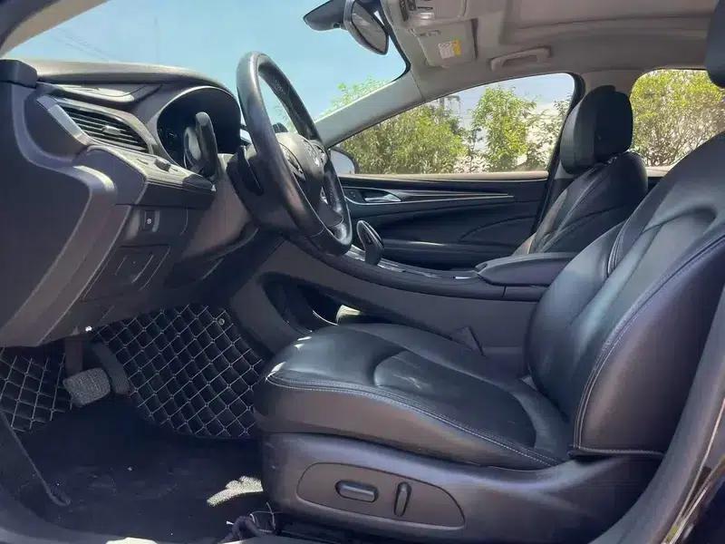 Buick LaCrosse 2019 28T Luxury Edition — миниатюра 8