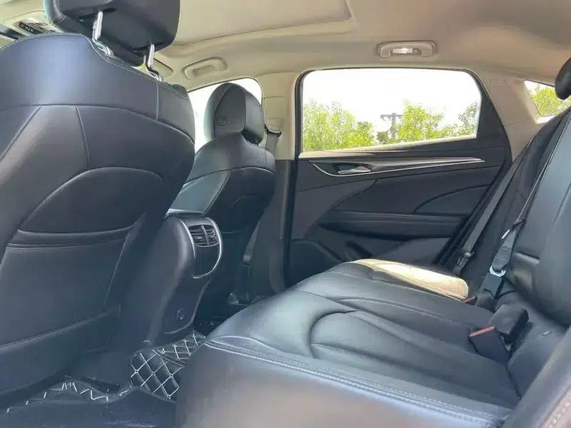 Buick LaCrosse 2019 28T Luxury Edition — миниатюра 9
