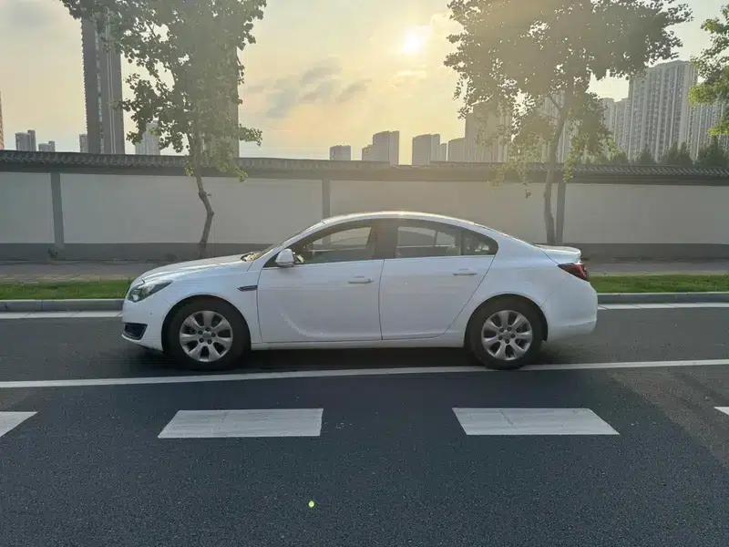 Buick Regal 2014 2.0L Elite Fashion Edition — миниатюра 3