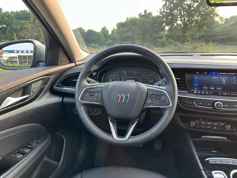 Buick Regal 2024 25T Premium Edition — миниатюра 18