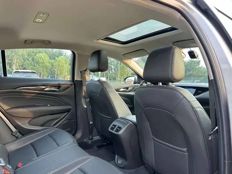 Buick Regal 2024 25T Premium Edition — миниатюра 27