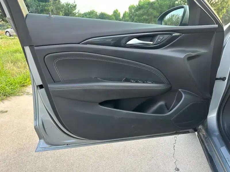 Buick Regal 2024 25T Premium Edition — миниатюра 9