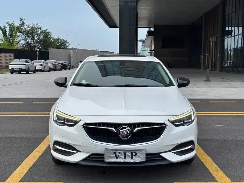 Buick Regal 2017 28T Premium Edition — миниатюра 2