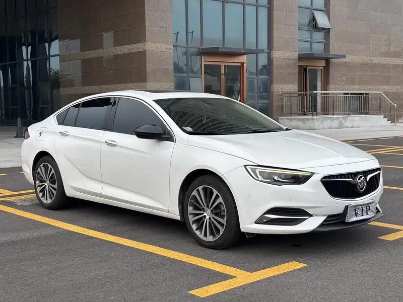 Buick Regal 2017 28T Premium Edition — миниатюра 3