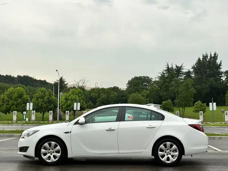 Buick Regal 2015 1.6T Elite Technology Edition — миниатюра 4