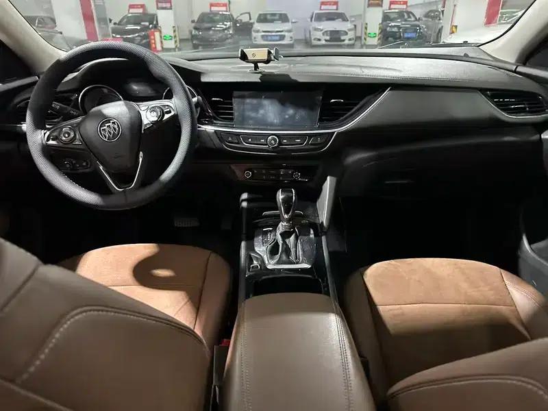 Buick Regal 2017 20T Elite — миниатюра 8