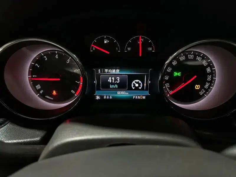 Buick Regal 2017 20T Elite — миниатюра 9