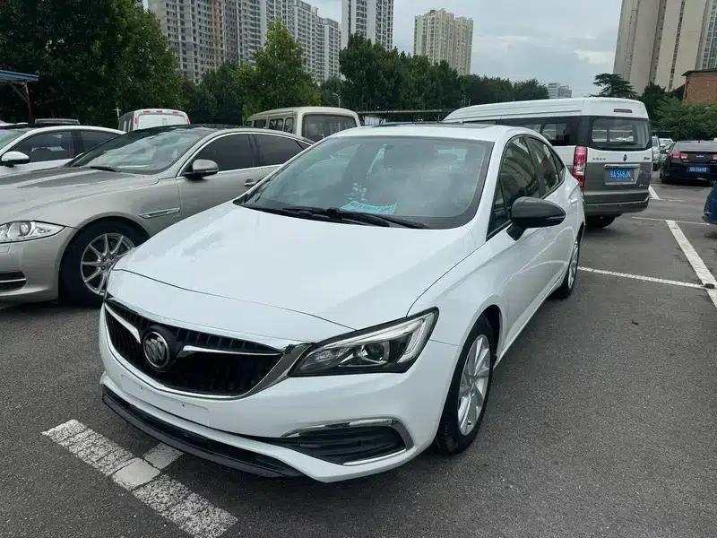 Buick Verano 2018 Sedan 15S Automatic Leading Edition — миниатюра 1
