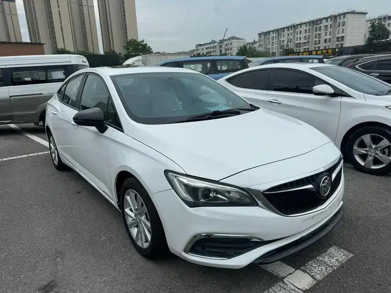 Buick Verano 2018 Sedan 15S Automatic Leading Edition — миниатюра 2