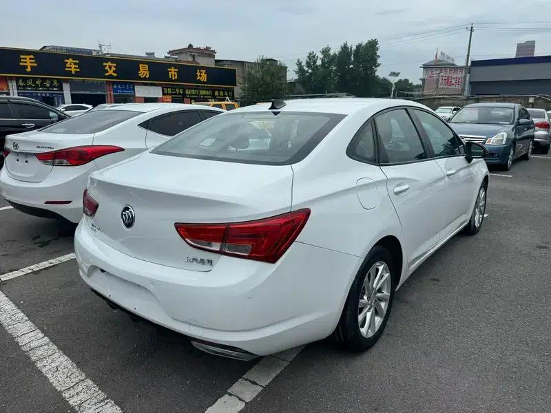 Buick Verano 2018 Sedan 15S Automatic Leading Edition — миниатюра 4