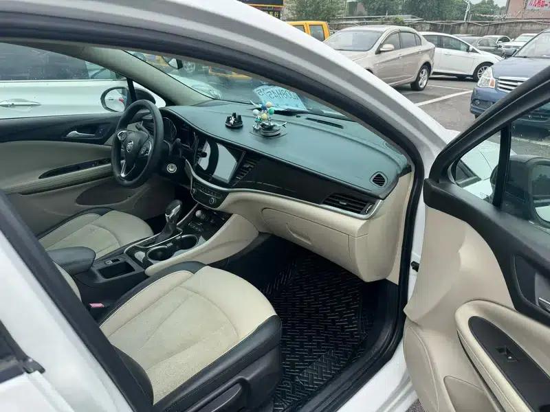 Buick Verano 2018 Sedan 15S Automatic Leading Edition — миниатюра 5