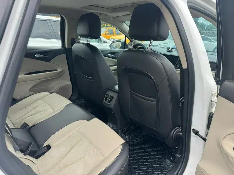 Buick Verano 2018 Sedan 15S Automatic Leading Edition — миниатюра 9