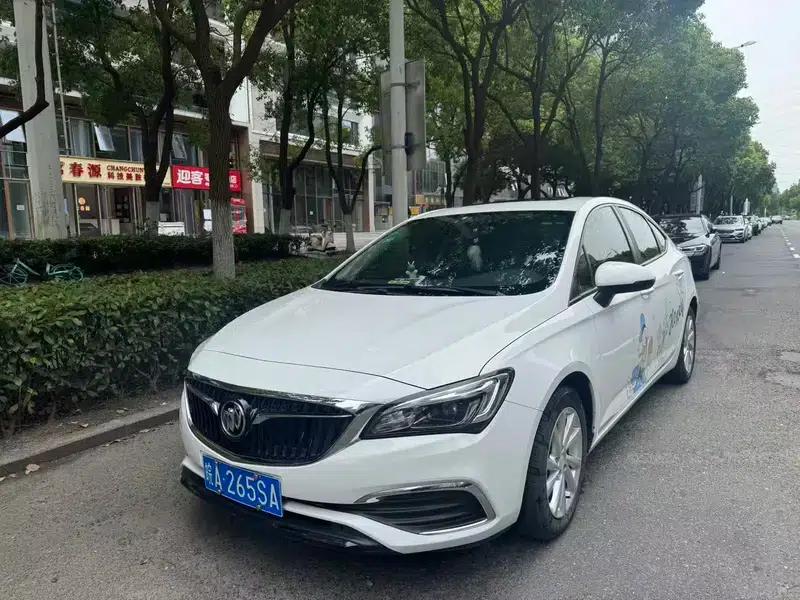 Buick Verano 2019 Sedan 15S Automatic Leading Edition — миниатюра 1