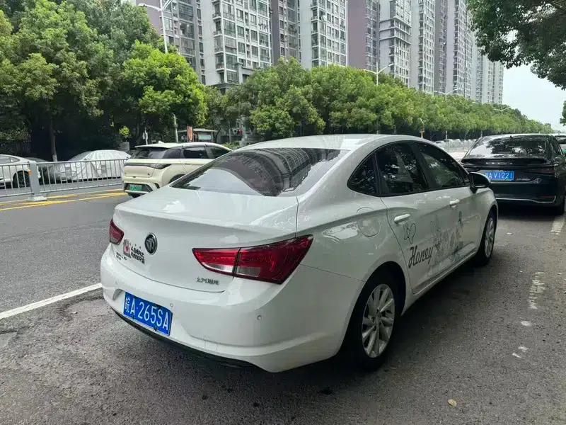 Buick Verano 2019 Sedan 15S Automatic Leading Edition — миниатюра 7