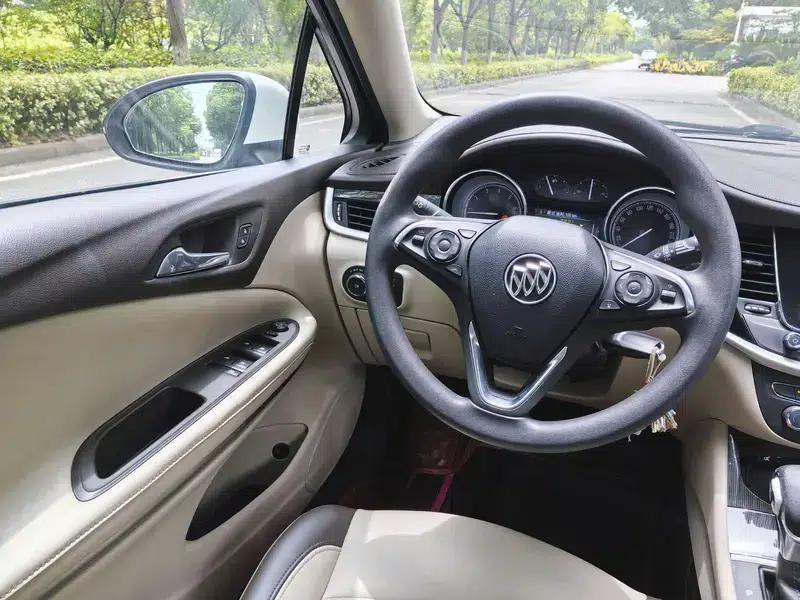 Buick Verano 2017 Sedan 15S Automatic Entry-Level — миниатюра 12
