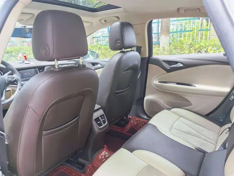 Buick Verano 2017 Sedan 15S Automatic Entry-Level — миниатюра 15