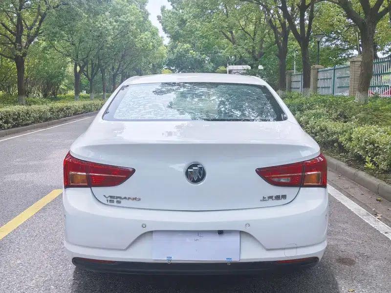 Buick Verano 2017 Sedan 15S Automatic Entry-Level — миниатюра 6