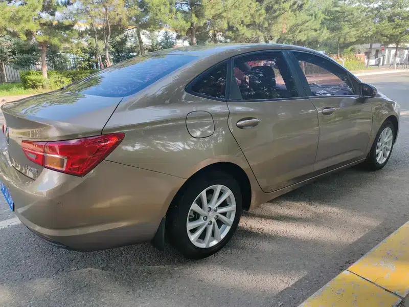 Buick Verano 2017 Sedan 15S Automatic Entry-Level — миниатюра 5
