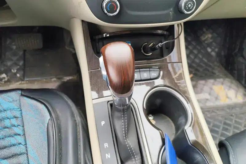 Buick Verano 2018 Sedan 15S Automatic Leading Edition — миниатюра 16
