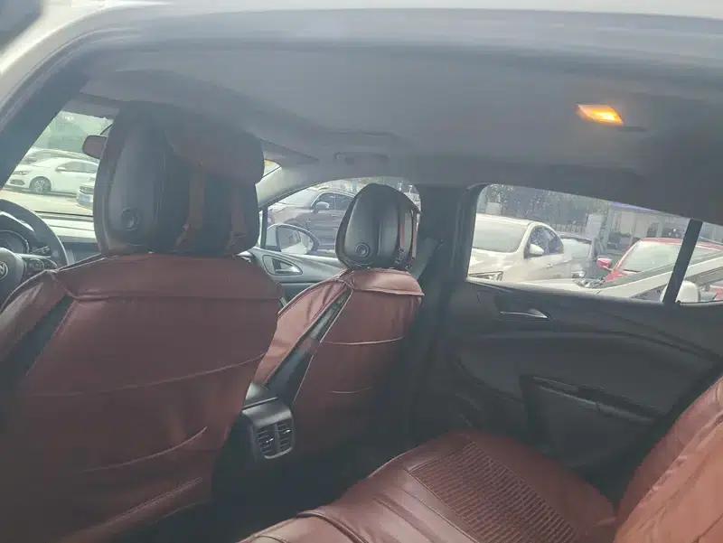 Buick Verano 2016 Hatchback 15S Automatic Leading Edition — миниатюра 8