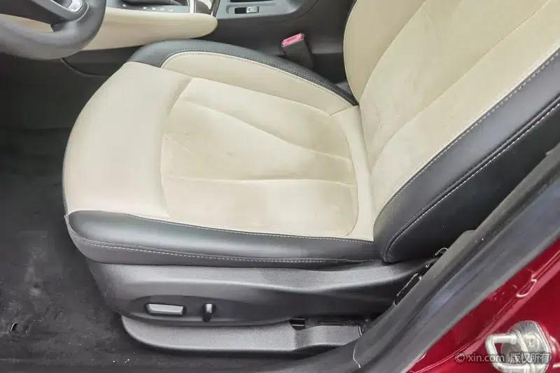 Buick Verano 2019 Sedan 15S Automatic Leading Edition — миниатюра 18