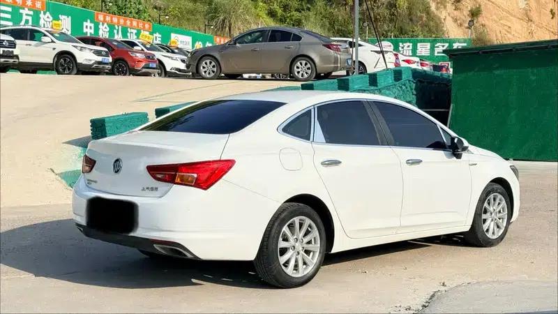 Buick Verano 2017 Sedan 20T Dual-Clutch Leading Edition — миниатюра 6