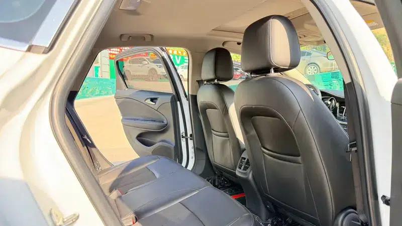 Buick Verano 2017 Sedan 20T Dual-Clutch Leading Edition — миниатюра 9