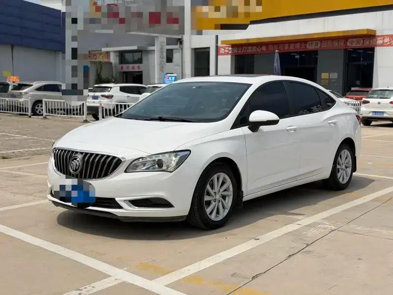Buick Verano 2017 Sedan 15S Automatic Entry-Level — миниатюра 1