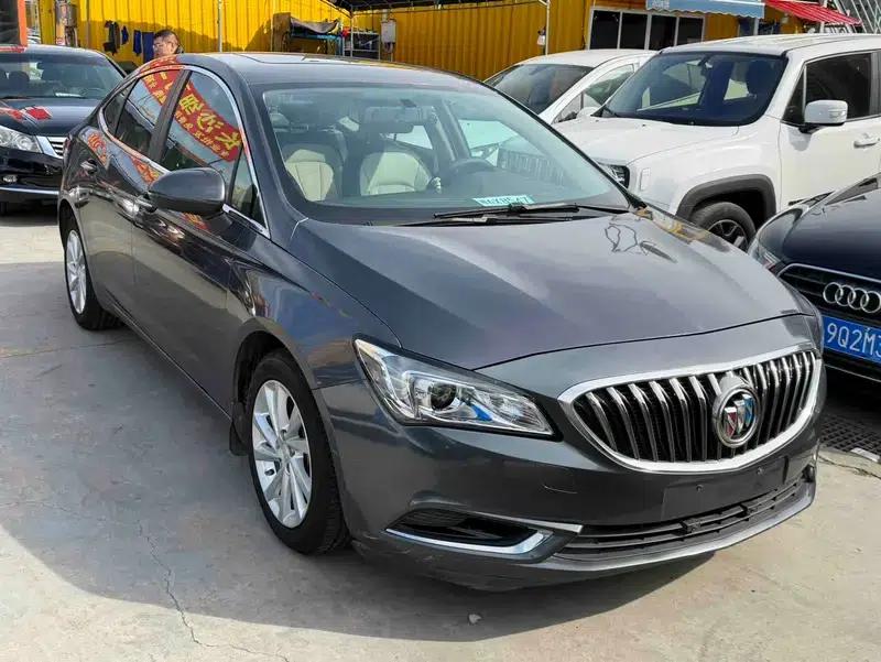 Buick Verano 2016 Hatchback 15S Automatic Leading Edition — миниатюра 2