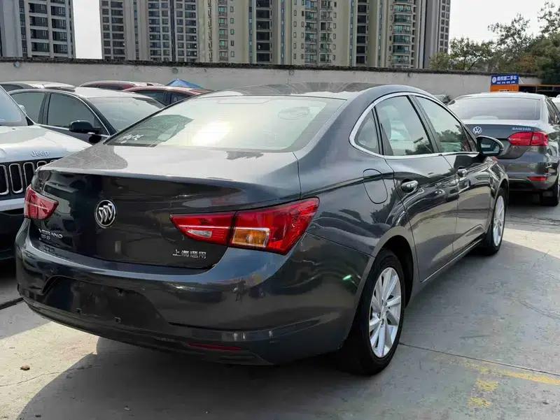 Buick Verano 2016 Hatchback 15S Automatic Leading Edition — миниатюра 5