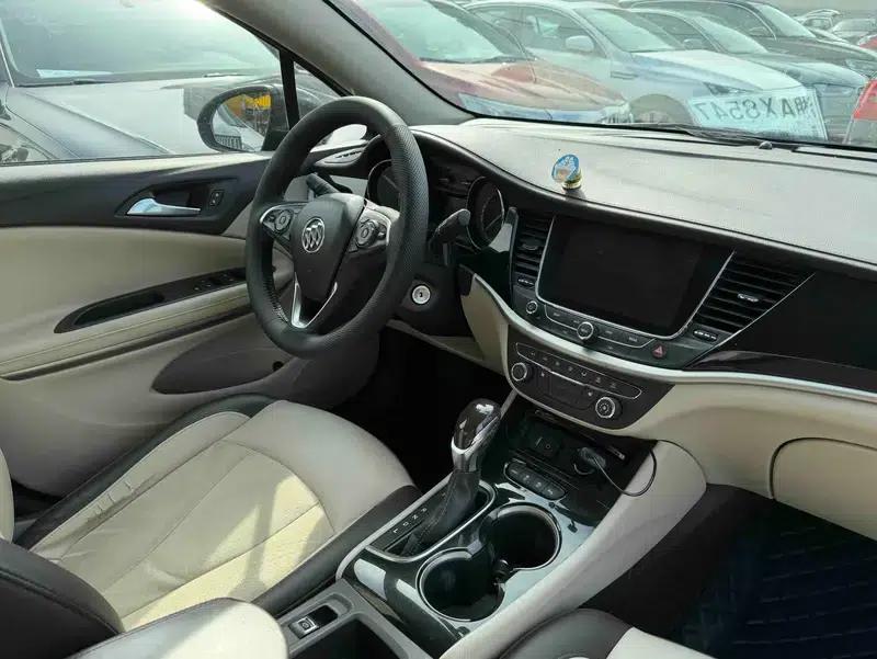 Buick Verano 2016 Hatchback 15S Automatic Leading Edition — миниатюра 6