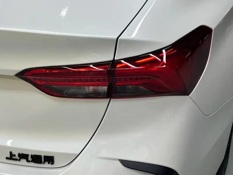 2023 Buick Verano Pro GS Hunter Edition — миниатюра 12
