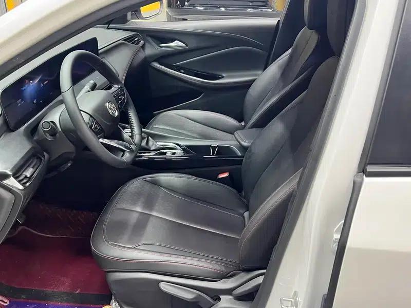 2023 Buick Verano Pro GS Hunter Edition — миниатюра 25