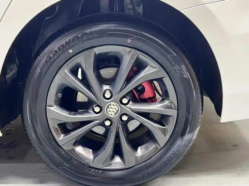 2023 Buick Verano Pro GS Hunter Edition — миниатюра 9
