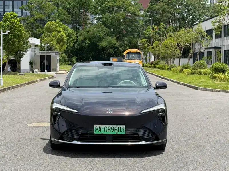 Buick Avenir 2025 — миниатюра 2