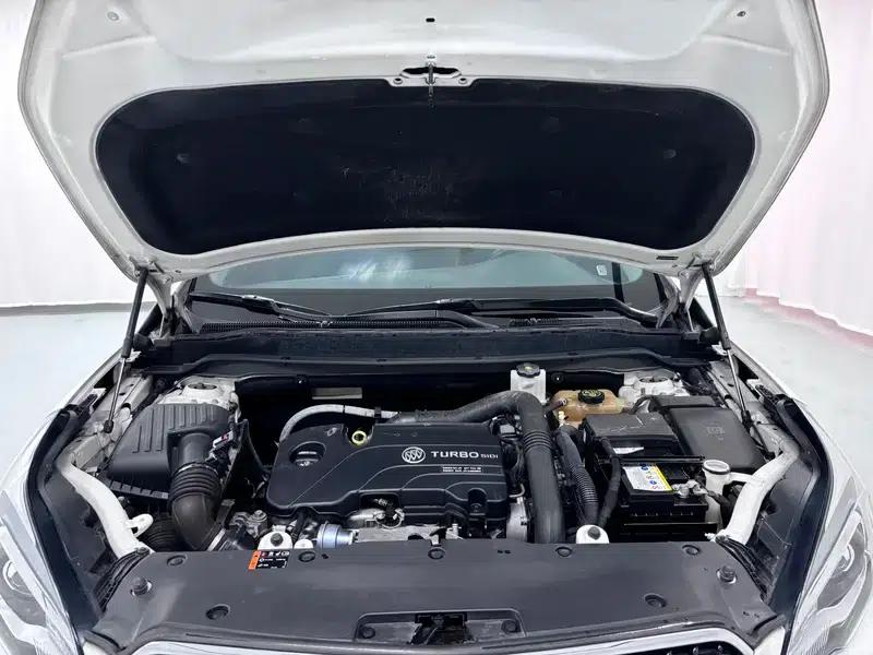 Buick Envision 2018 20T 2WD Elite — миниатюра 10