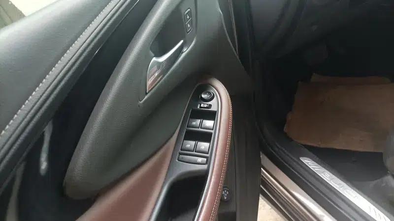 Buick Envision 2018 28T AWD Elite — миниатюра 12