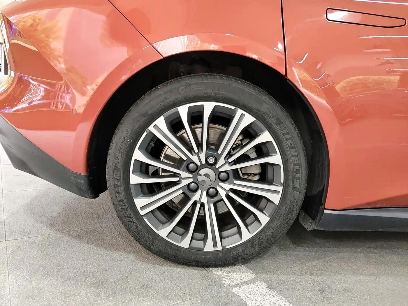 NIO ET5T 2023 75kWh Touring — миниатюра 18