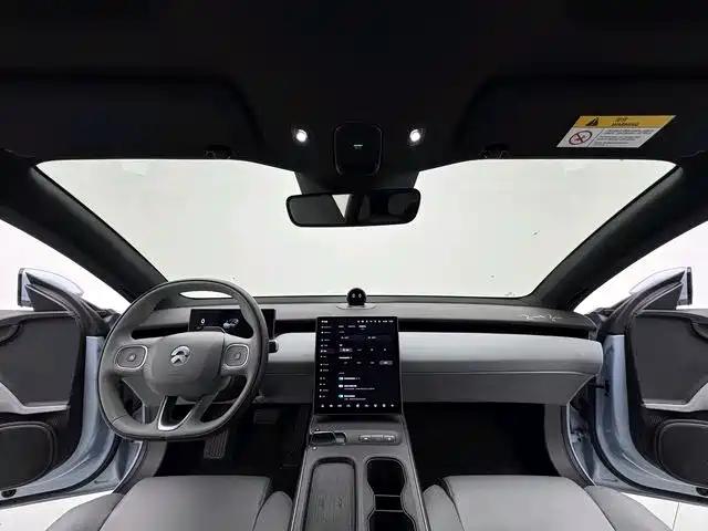 NIO ET5T 2023 75kWh Touring — миниатюра 3